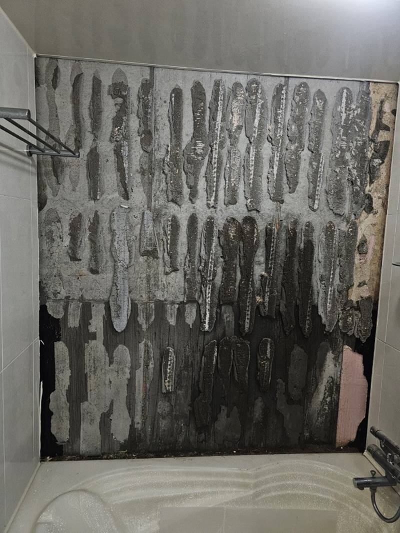 거실 폴리싱·포세린 바닥타일 솟음·깨짐 수리